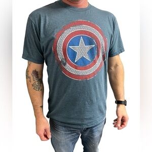 CAPTAIN America T shirt